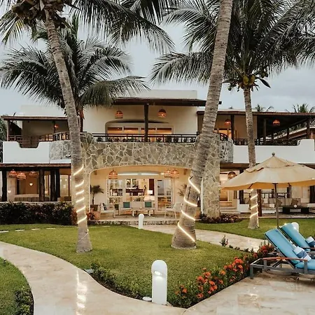 Villa Corona 6 Bedroom Luxury Mansion-2